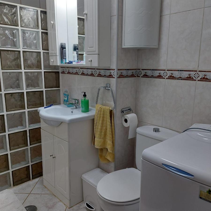 Victoria Court 2, Los Cristianos Guincho  ภายนอก รูปภาพ