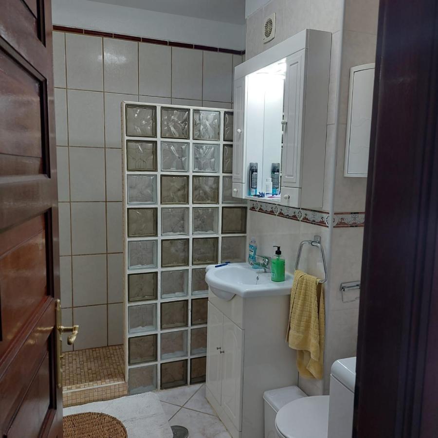 Victoria Court 2, Los Cristianos Guincho  ภายนอก รูปภาพ