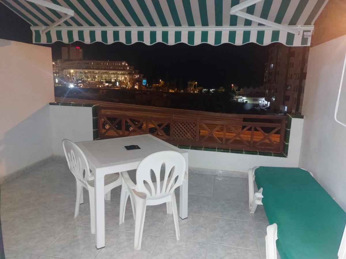 Victoria Court 2, Los Cristianos Guincho  ภายนอก รูปภาพ