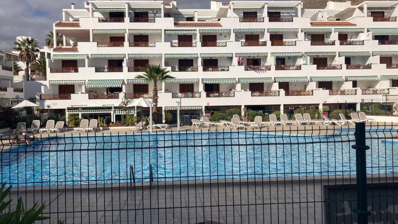 Victoria Court 2, Los Cristianos Guincho  ภายนอก รูปภาพ